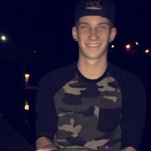 Meet your Posher, Cole